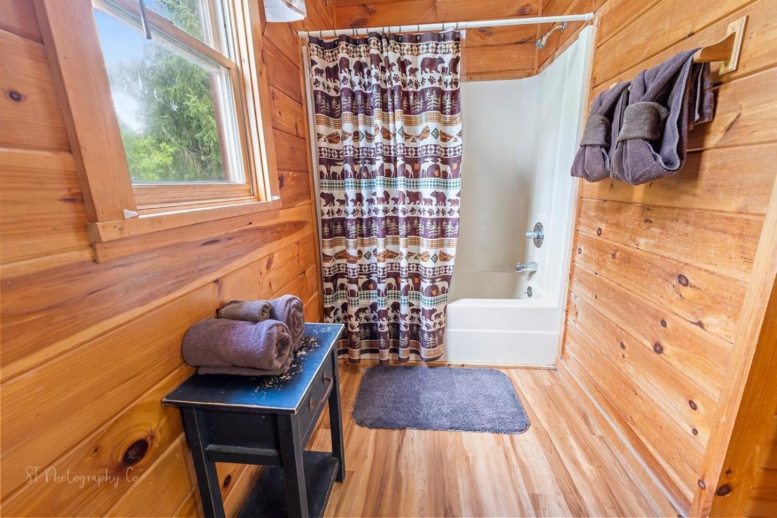 Hibernation Station Cabin Sevierville Exterior foto